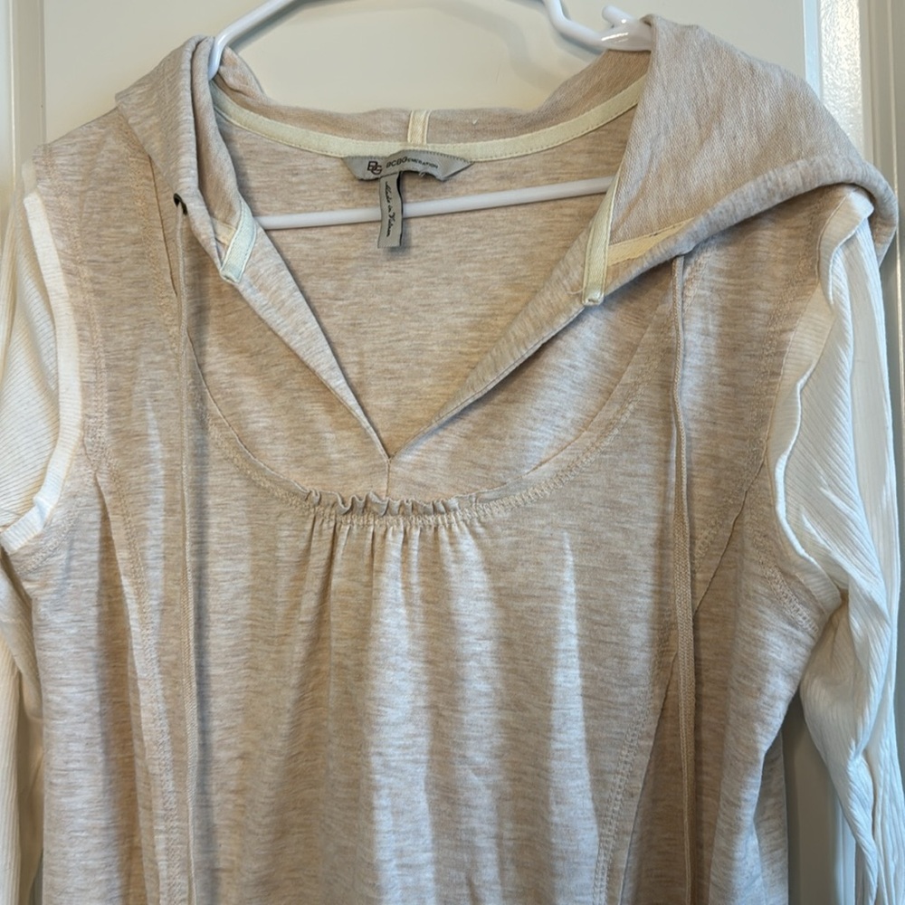 Bcbgeneration hooded sweater dress no holes no rips from non-smoking home - Picture 3 of 9